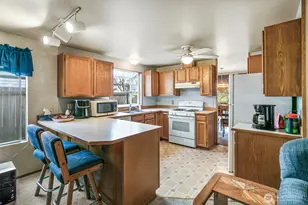 1031 SW 350th Pl, Federal Way, WA 98023 - Photo 7