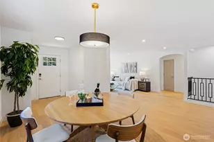 1710 NE 104th St, Seattle, WA 98125 - Photo 13