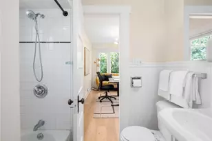 9701 Roosevelt Way NE, Seattle, WA 98115 - Photo 13