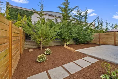 20124 61st Place W, Lynnwood, WA 98036 - Photo 33