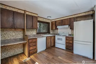 12833 Squaw Wood Ln SE, Rainier, WA 98576 - Photo 25