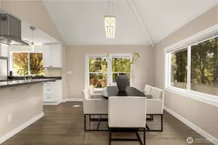14325 SE 63rd St, Bellevue, WA 98006 - Photo 9