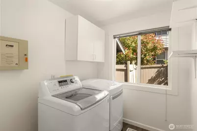 14325 SE 63rd Street, Bellevue, WA 98006 - Photo 31