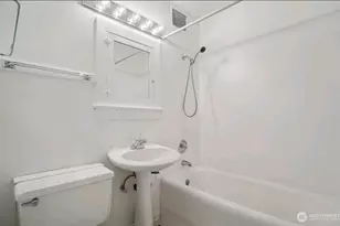 315 12th Ave E, Seattle, WA 98102 - Photo 25