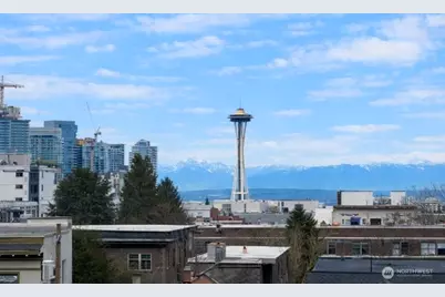 315 12th Avenue E, Seattle, WA 98102 - Photo 3