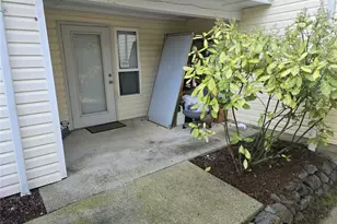 11002 SE Petrovitsky Rd, Renton, WA 98055 - Photo 17