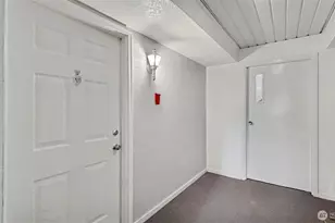 4106 Factoria Blvd SE, Bellevue, WA 98006 - Photo 17