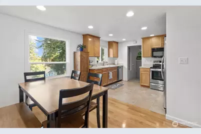 22511 82nd Avenue W, Edmonds, WA 98026 - Photo 13