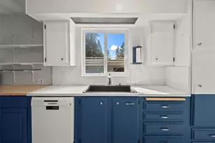 10414 Peacock Hill Ave, Gig Harbor, WA 98332 - Photo 9