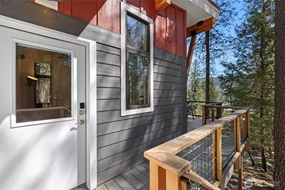 8056 Bayne Road, Leavenworth, WA 98826 - Photo 3