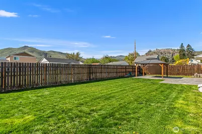 565 Crawford Avenue, Wenatchee, WA 98801 - Photo 19