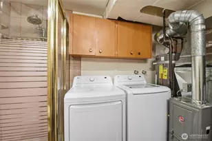 16020 Lake Hills Blvd, Bellevue, WA 98008 - Photo 19