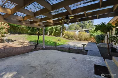 16020 Lake Hills Boulevard, Bellevue, WA 98008 - Photo 21