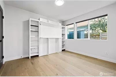 8451 18th Avenue SW, Seattle, WA 98106 - Photo 9