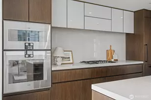 188 Bellevue Way NE, Bellevue, WA 98004 - Photo 9