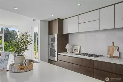 188 Bellevue Way NE #312, Bellevue, WA 98004 - Photo 11