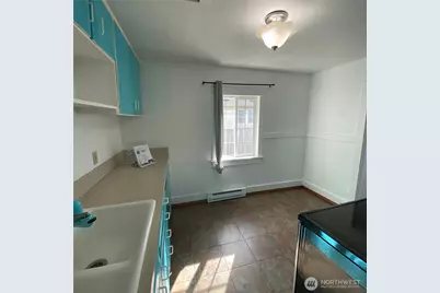 2716 Sylvan Drive W, University Place, WA 98466 - Photo 7