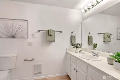 4133 224th Lane SE #202, Issaquah, WA 98029 - Photo 17