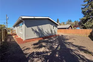 202 S 9th Ave, Kelso, WA 98626 - Photo 3