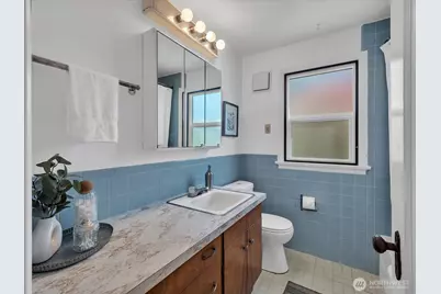 4331 NE 57th Street, Seattle, WA 98105 - Photo 13