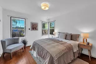 4331 NE 57th St, Seattle, WA 98105 - Photo 11