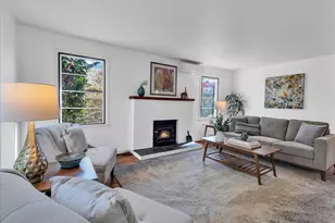 4331 NE 57th St, Seattle, WA 98105 - Photo 5