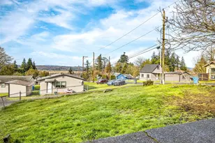 397 Juniper St, Kalama, WA 98625 - Photo 5