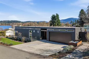 19523 SE 51st St, Issaquah, WA 98027 - Photo 3