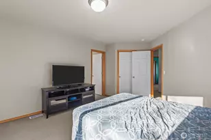 30900 30th Ave SW, Federal Way, WA 98023 - Photo 17