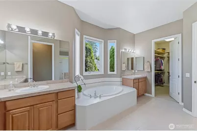 23249 NE 126th Street, Redmond, WA 98053 - Photo 23