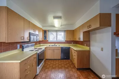 537 Fairchild Loop, Moses Lake, WA 98837 - Photo 5