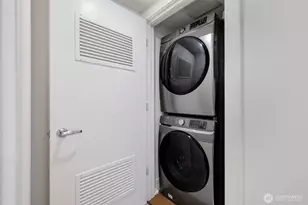 2911 2nd Ave, Seattle, WA 98121 - Photo 19