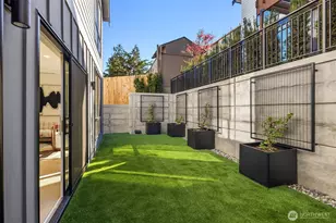 4411 1st Ave NE, Seattle, WA 98105 - Photo 11