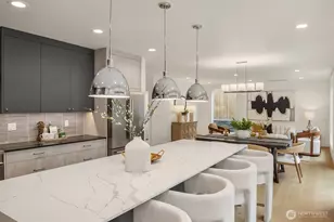 4411 1st Ave NE, Seattle, WA 98105 - Photo 7