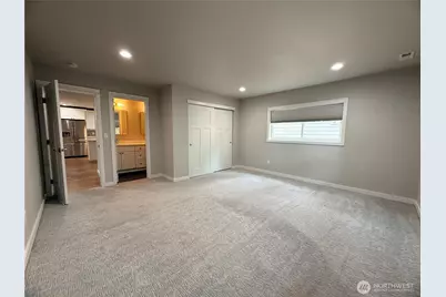 11837 32nd Avenue NE, Seattle, WA 98125 - Photo 17