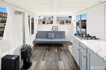 1818 Westlake Avenue N #D22, Seattle, WA 98109 - Photo 5