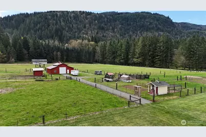 240 Dodge, Morton, WA 98356 - Photo 7