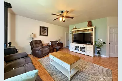 240 Dodge, Morton, WA 98356 - Photo 19