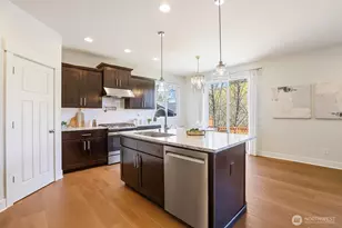 16927 35th Dr SE, Bothell, WA 98012 - Photo 9