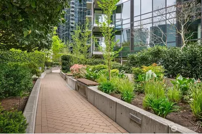 500 106th Avenue NE #2609, Bellevue, WA 98004 - Photo 27