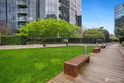 500 106th Avenue NE #2609, Bellevue, WA 98004 - Photo 25