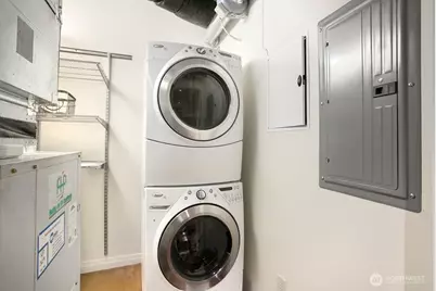 500 106th Avenue NE #2609, Bellevue, WA 98004 - Photo 15