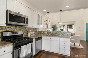 1123 24th Ave S, Seattle, WA 98144 - Photo 9