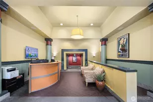 2415 2nd Ave, Seattle, WA 98121 - Photo 3