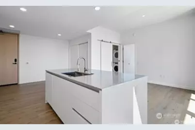 10232 NE 10th Street #1207, Bellevue, WA 98004 - Photo 13