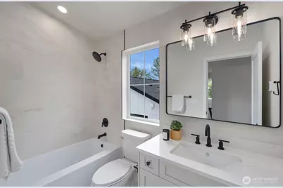 9434 Olson Place SW, Seattle, WA 98106 - Photo 37