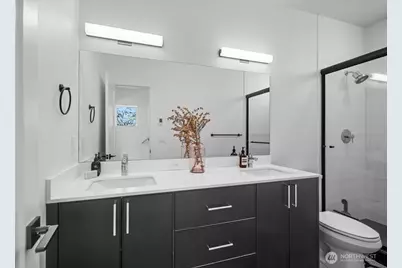 712 W Bertona Street #A, Seattle, WA 98119 - Photo 19