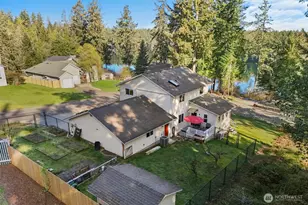 10520 100th St Ct, Anderson Island, WA 98303 - Photo 3