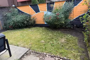 1915 E Spruce St, Seattle, WA 98122 - Photo 23