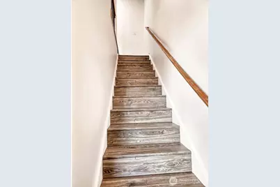 1915 E Spruce Street #B, Seattle, WA 98122 - Photo 11